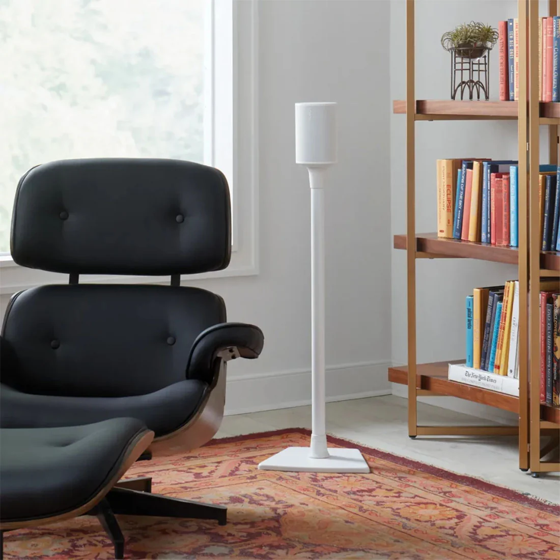 Sonos Era 100 Speaker with Sanus WSSE11 Speaker Stand - Bundle - Image 12