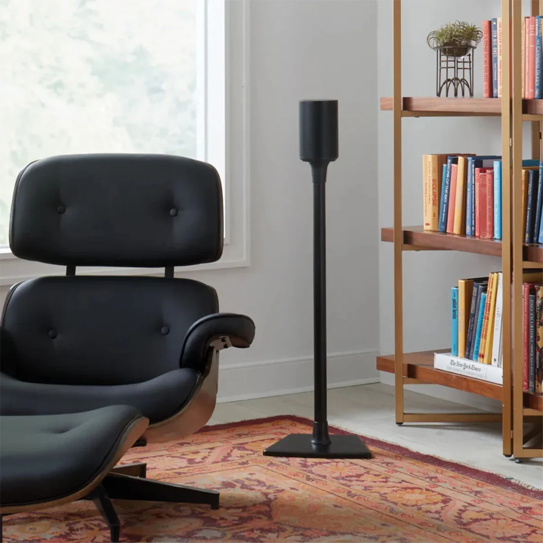 Sonos Era 100 Speaker with Sanus WSSE11 Speaker Stand - Bundle - Image 15